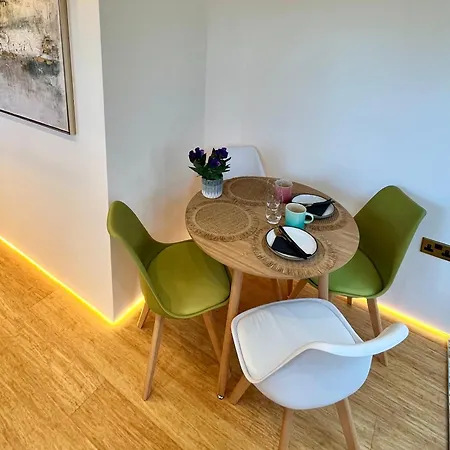 Holiday home Luxurious In Yorkshire With Parking
