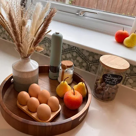 Luxurious In Yorkshire With Parking 펜션